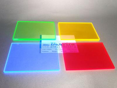 PLEXIGLAS® GS Fluoreszierend GRÜN 6C02 Transparent - Stärke 3mm